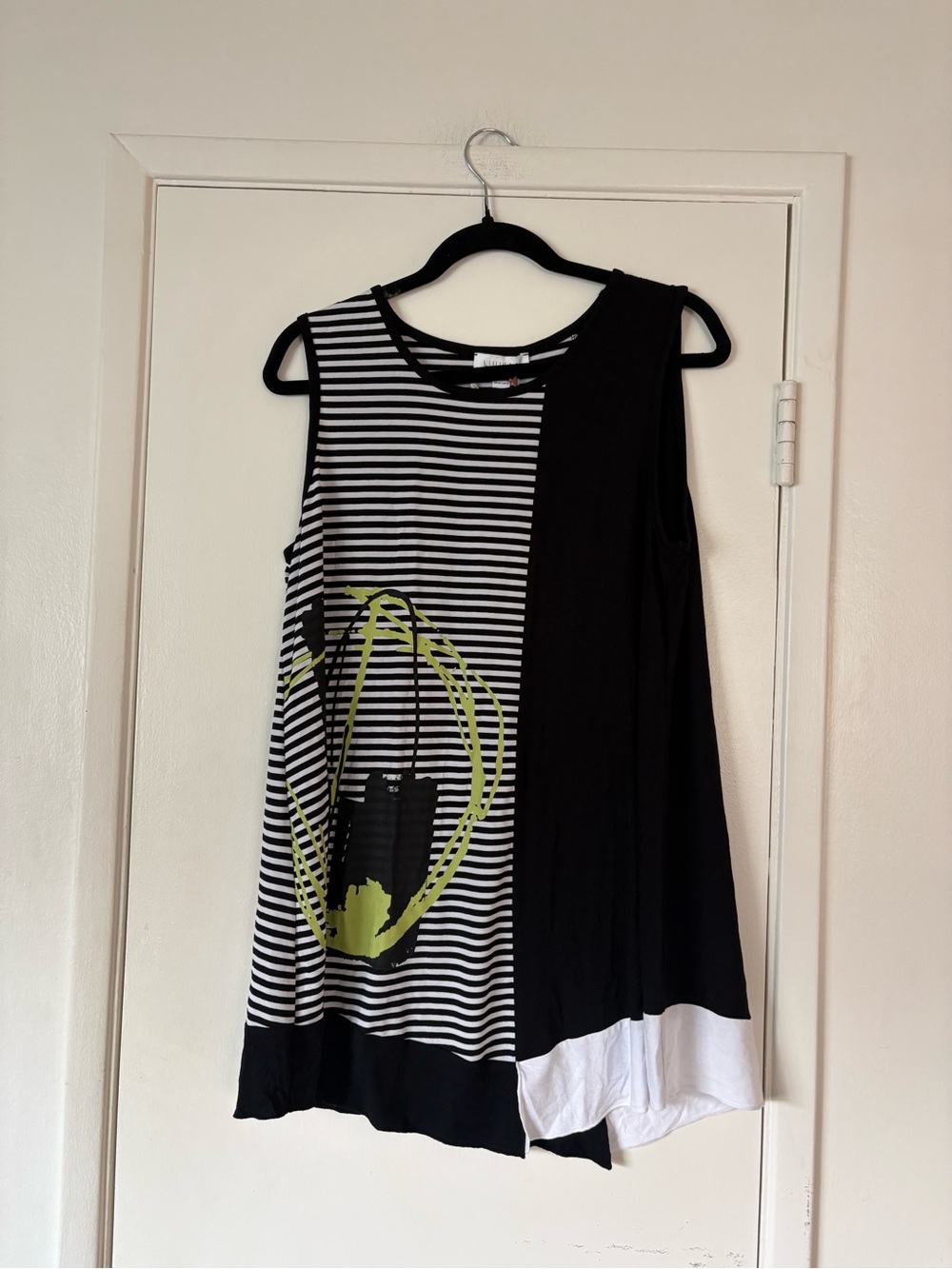 Luukaa Black, White & Lime Graphic Striped Tunic Size 10 NWT